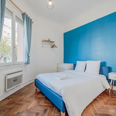 Appartement Champs De Mars - T5 Chic, 4 Chambres, équipé