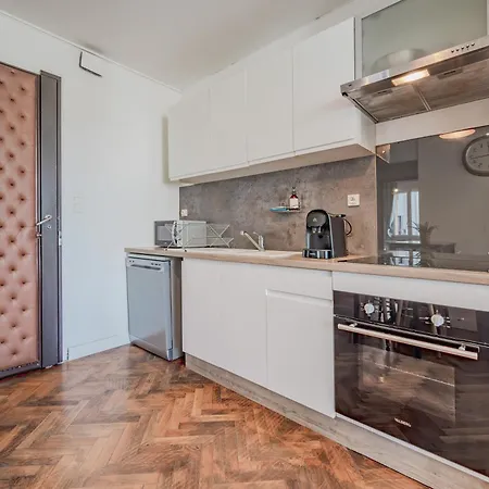 Champs De Mars - T5 Chic, 4 Chambres, équipé Appartement Toulon
